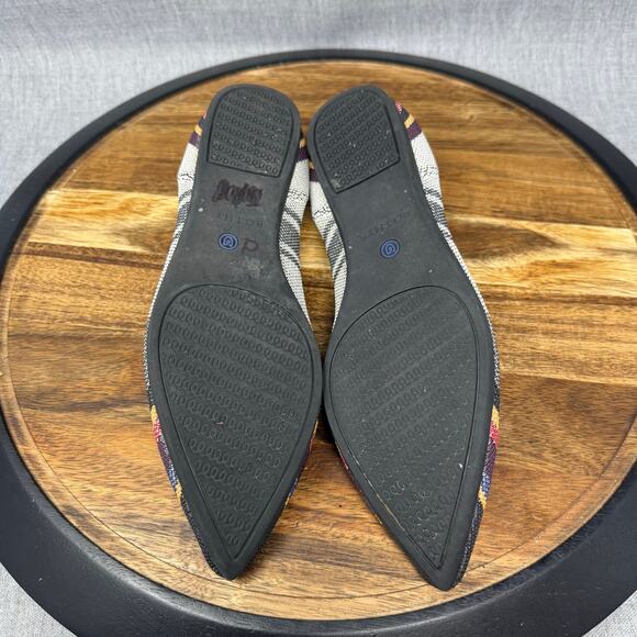 Stylish Women's Striped Flats - Picture 6 of 7